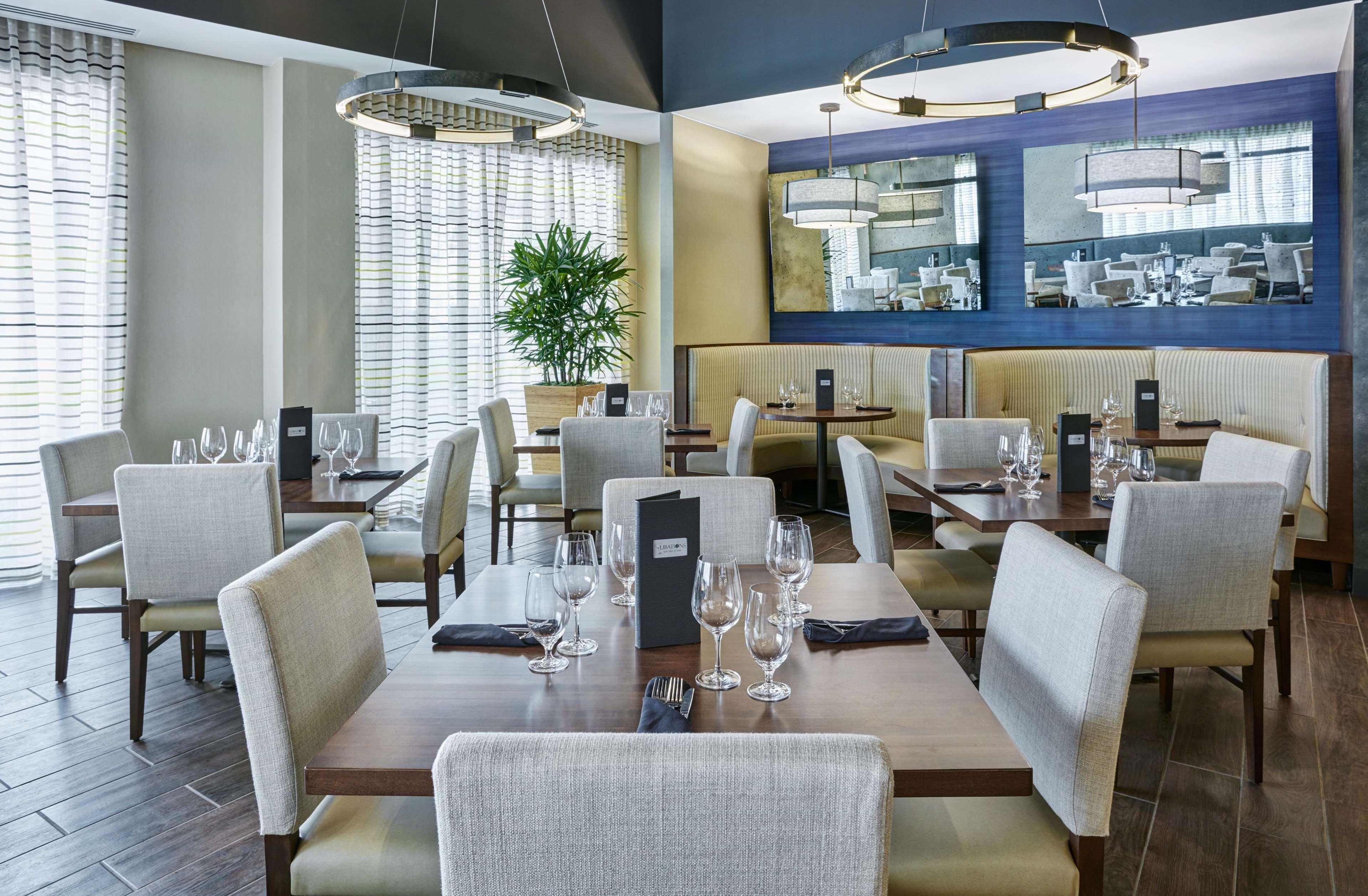 Doubletree By Hilton Charlotte Uptown Hotel Ngoại thất bức ảnh