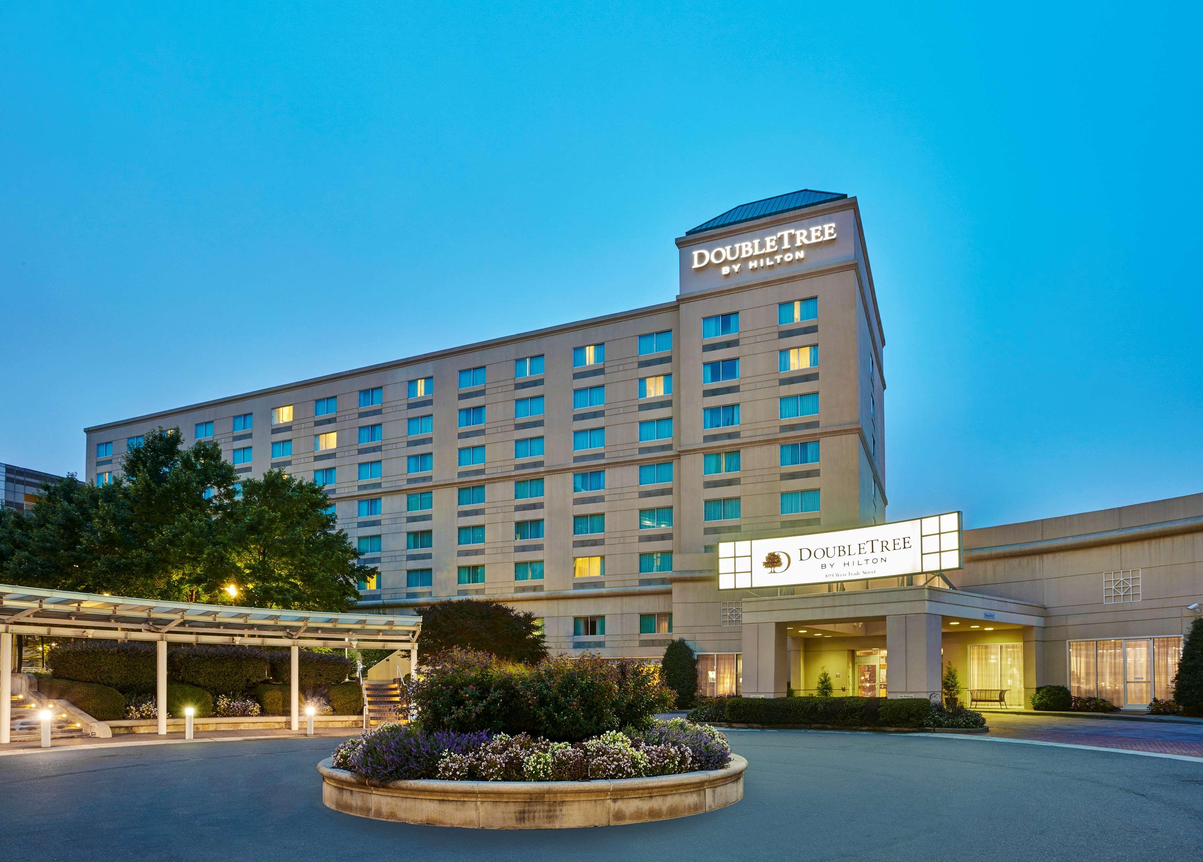 Doubletree By Hilton Charlotte Uptown Hotel Ngoại thất bức ảnh