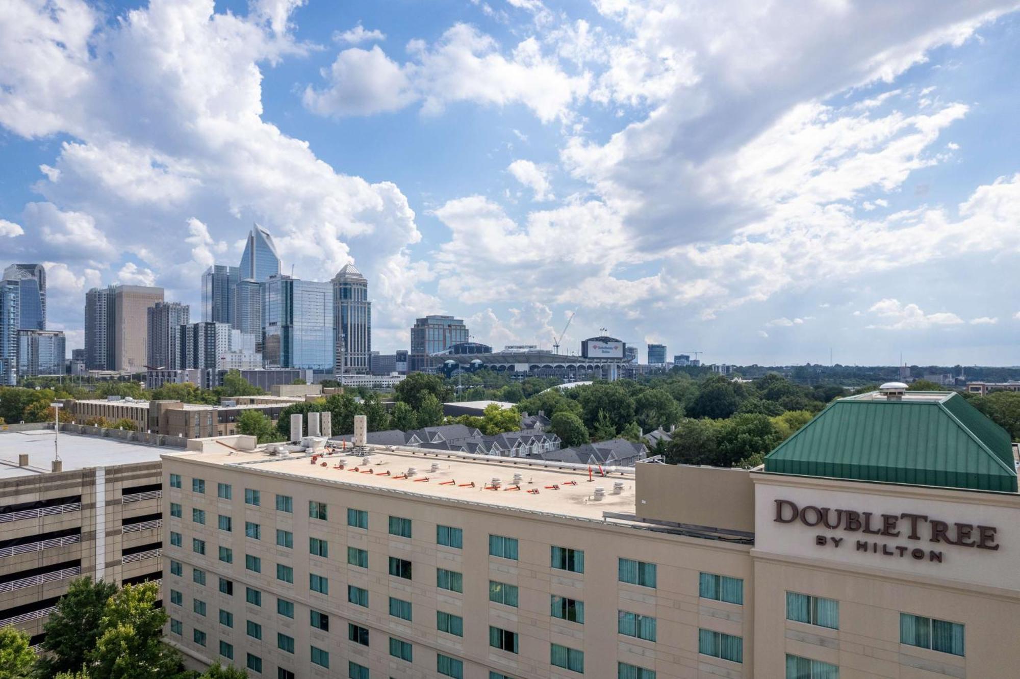 Doubletree By Hilton Charlotte Uptown Hotel Ngoại thất bức ảnh