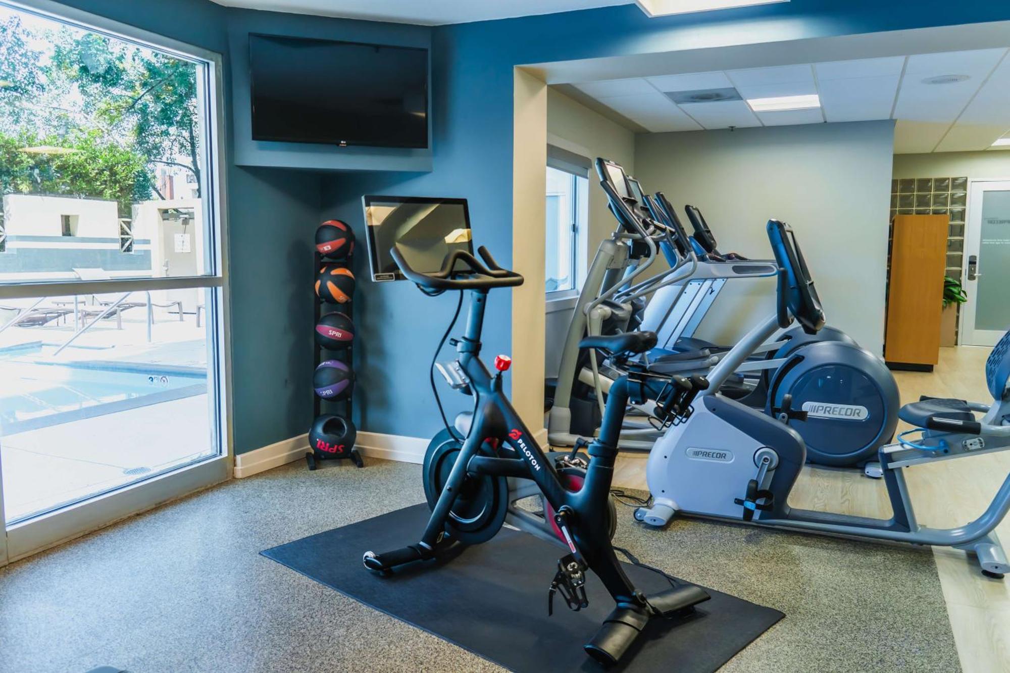 Doubletree By Hilton Charlotte Uptown Hotel Ngoại thất bức ảnh