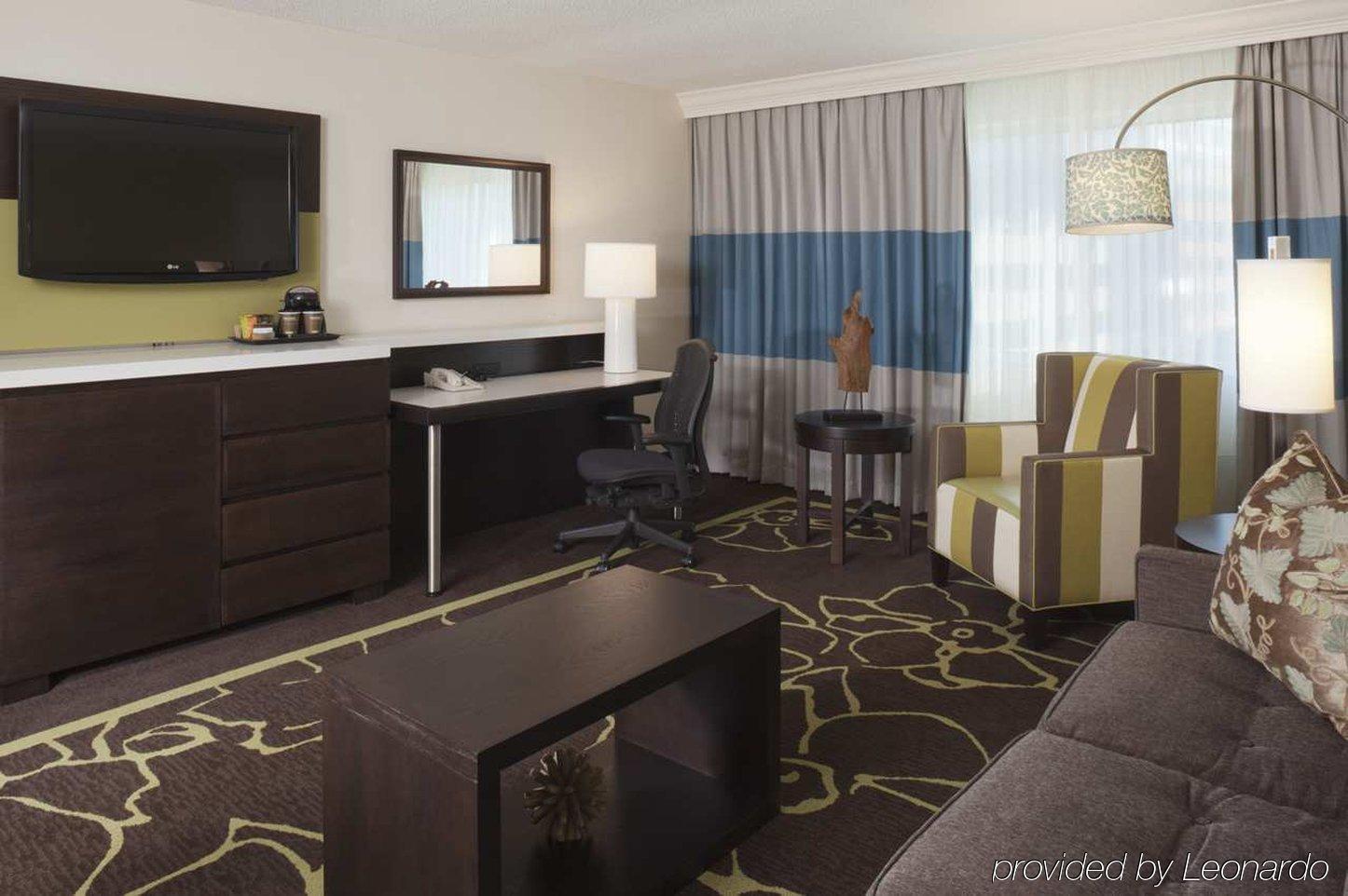 Doubletree By Hilton Charlotte Uptown Hotel Phòng bức ảnh