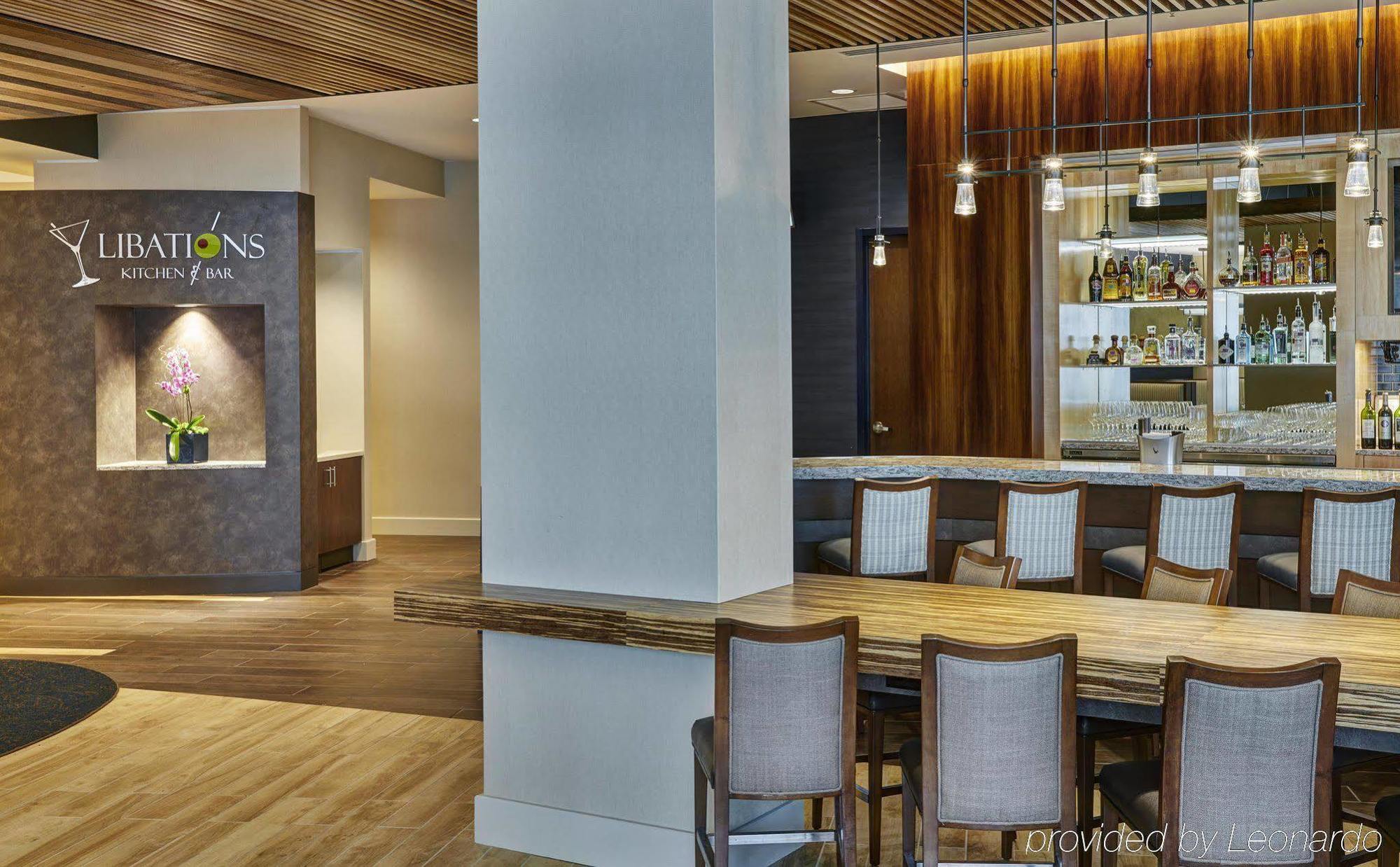 Doubletree By Hilton Charlotte Uptown Hotel Ngoại thất bức ảnh